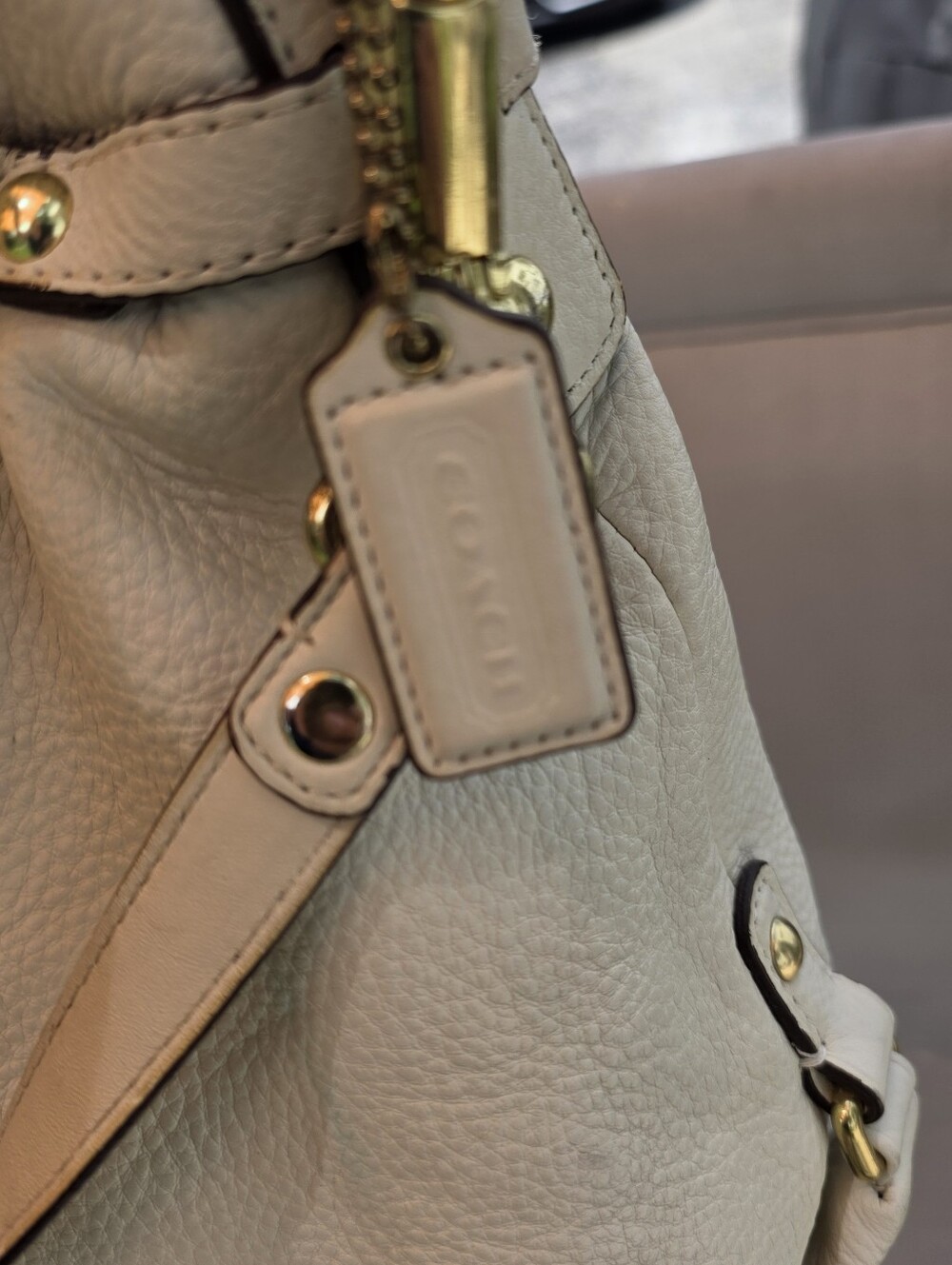 Coach Brook Leather Hobo Cream, Slouchy - Picture 15 of 16